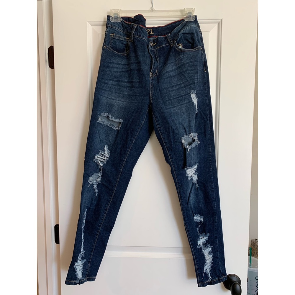 Women’s Rue21 Ripped Denim